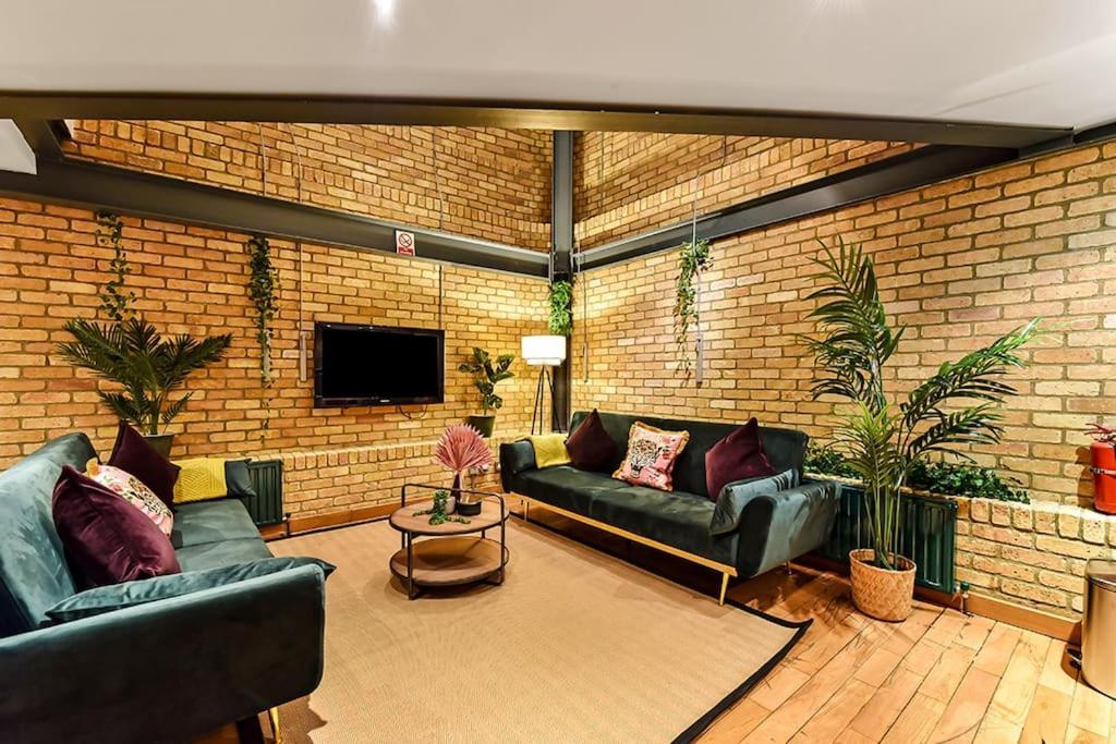 Spacious 2 Bed Urban Jungle Flat, Central Londyn Zewnętrze zdjęcie