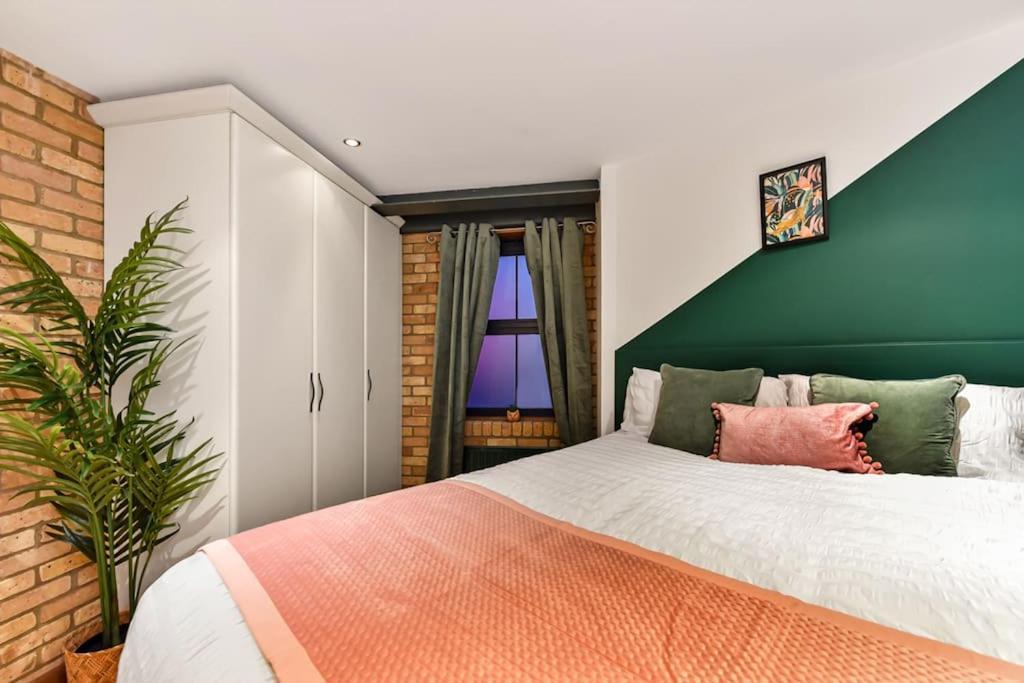 Spacious 2 Bed Urban Jungle Flat, Central Londyn Zewnętrze zdjęcie